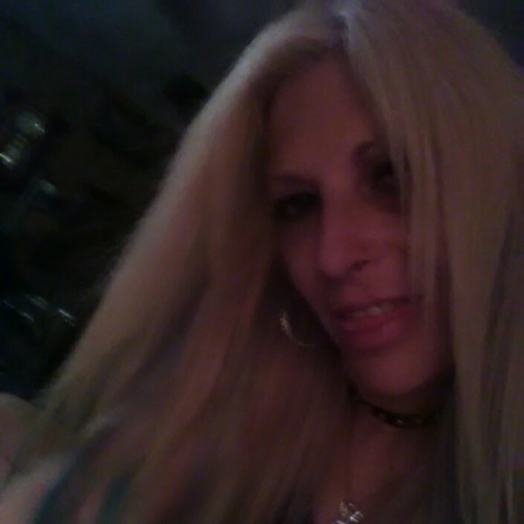 Meet your Posher, Meredith - Picture 1 of 1